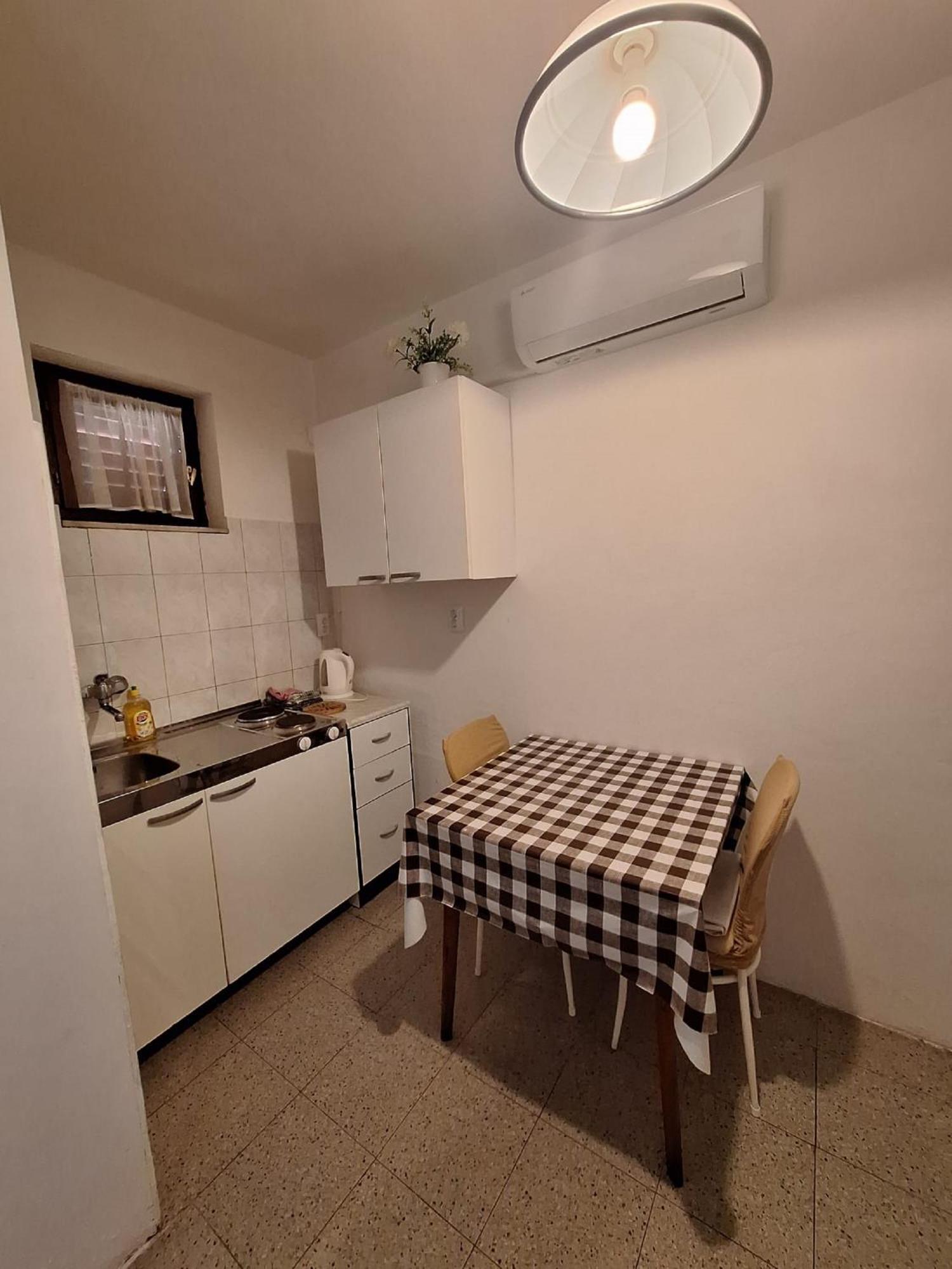 Žuljana Apartments Dalmatin מראה חיצוני תמונה