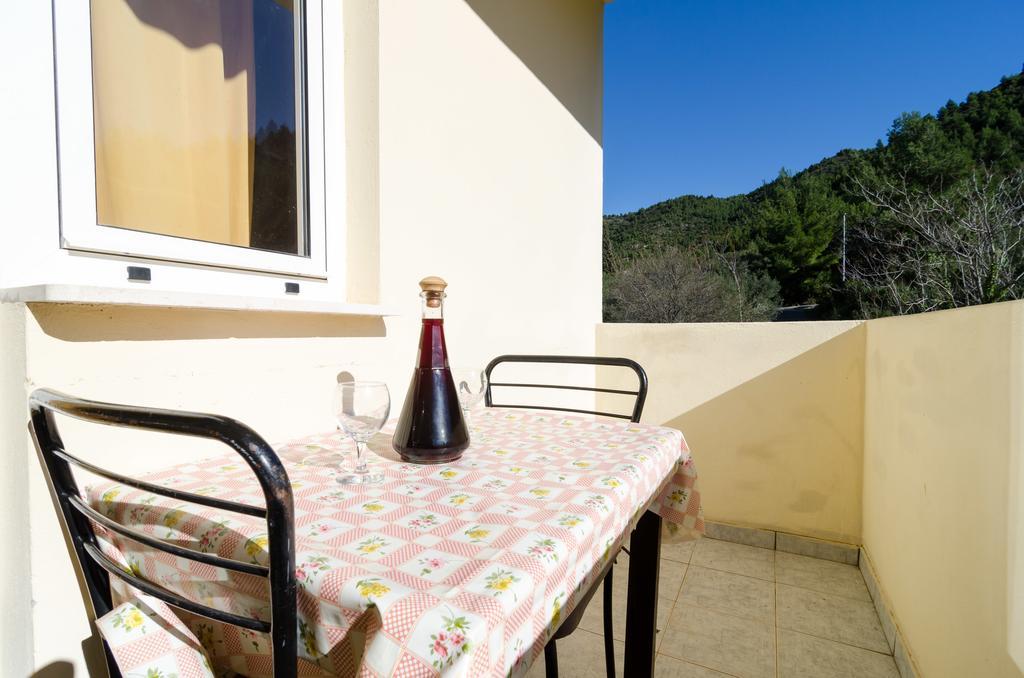 Žuljana Apartments Dalmatin מראה חיצוני תמונה